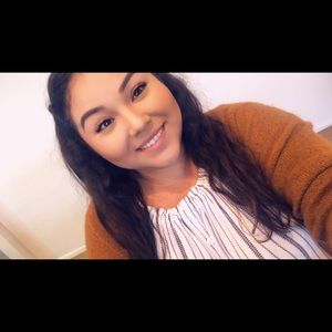 Meet your Posher, Stephanie